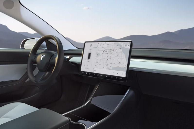 Model 3 與特斯拉「完全自動駕駛」一起發布